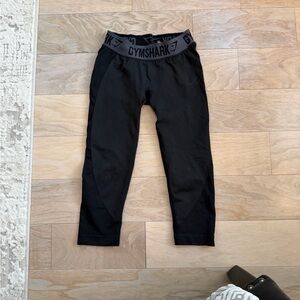 Gymshark womens cropped legging. Sz XS